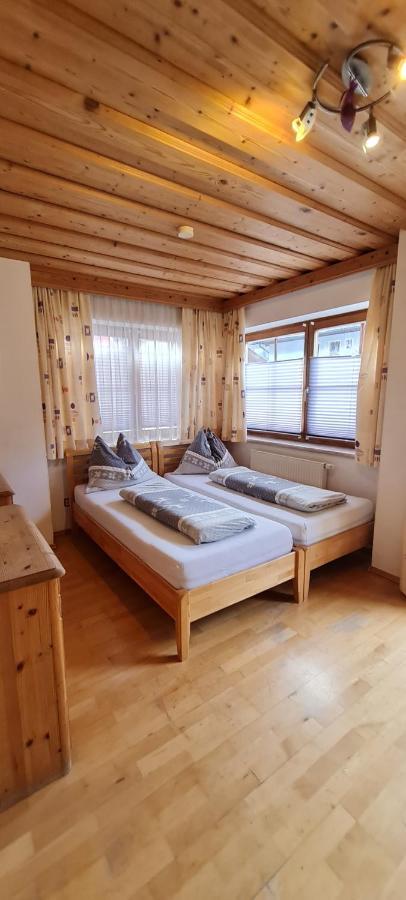Appartement Gugganig Flattach Rum bild